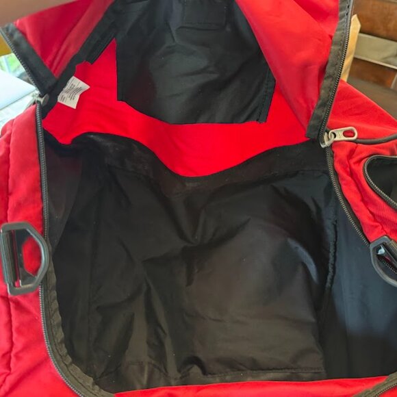 Nike Red & Black Large Duffle bag great for men, women, or kids - Picture 5 of 8